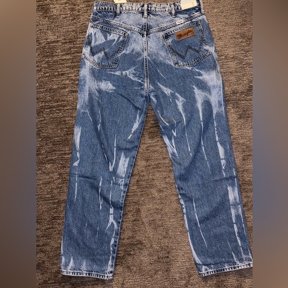 WRANGLER LOOSE FIT MENS JEANS SIZE 32 x 34 BLEACHED COWBOY WEST ANTHROPOLOGIE - Picture 3 of 6